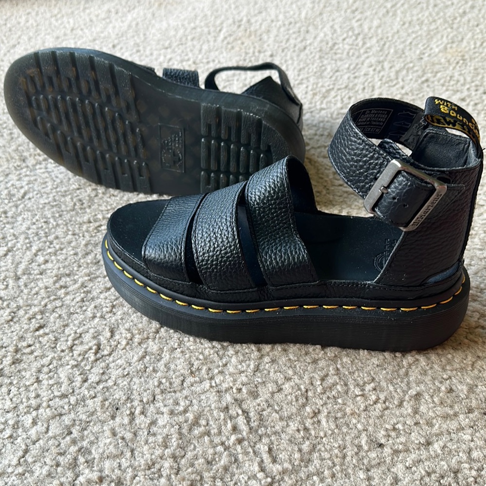 Dr Marten’s Women Clarissa II Leather sandals